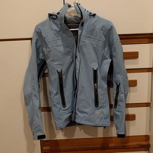 Goretex mounyain hardwear jacket size small